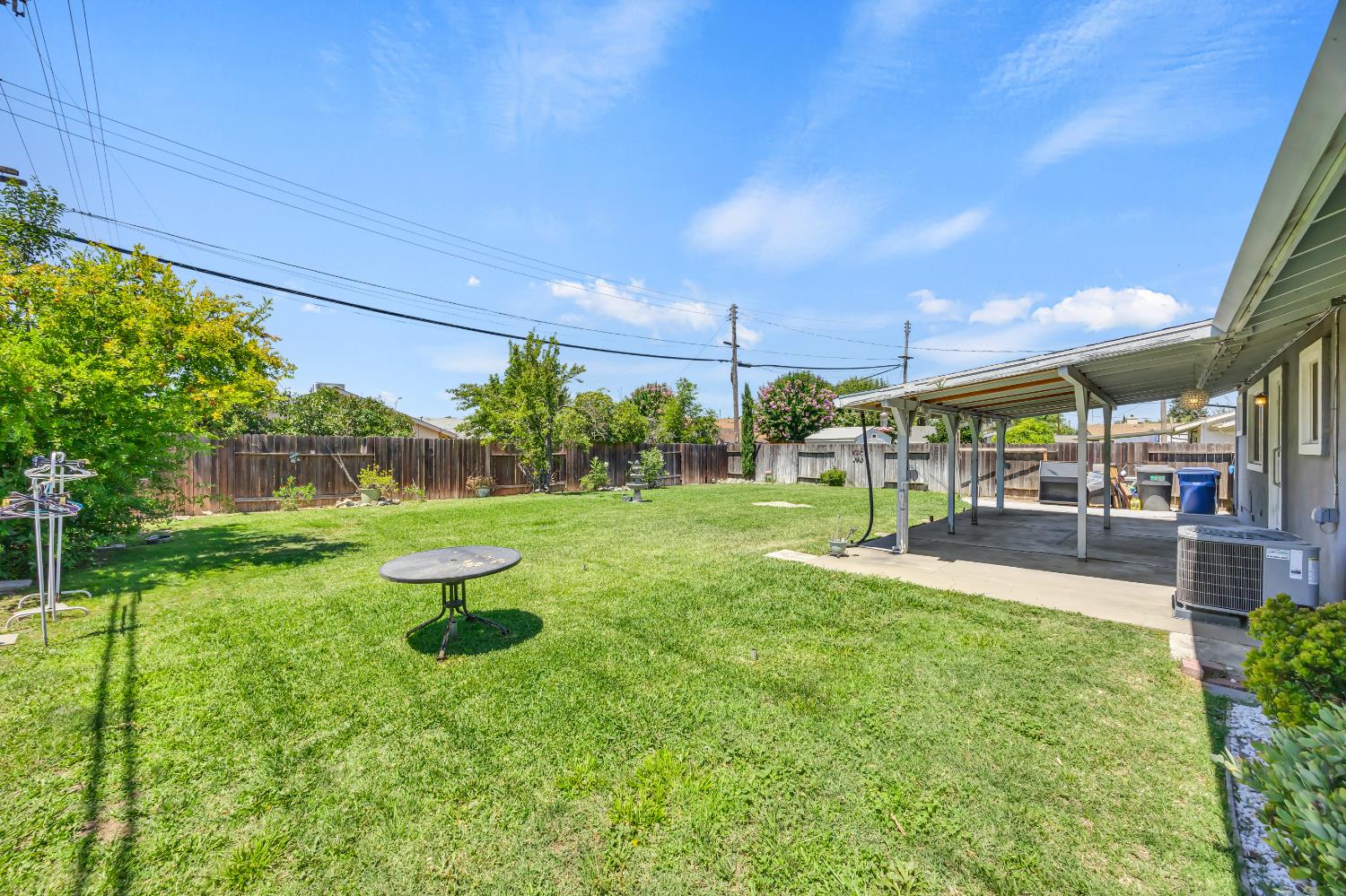 7125 Larchmont Drive