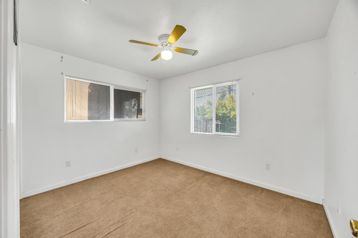 7125 Larchmont Drive