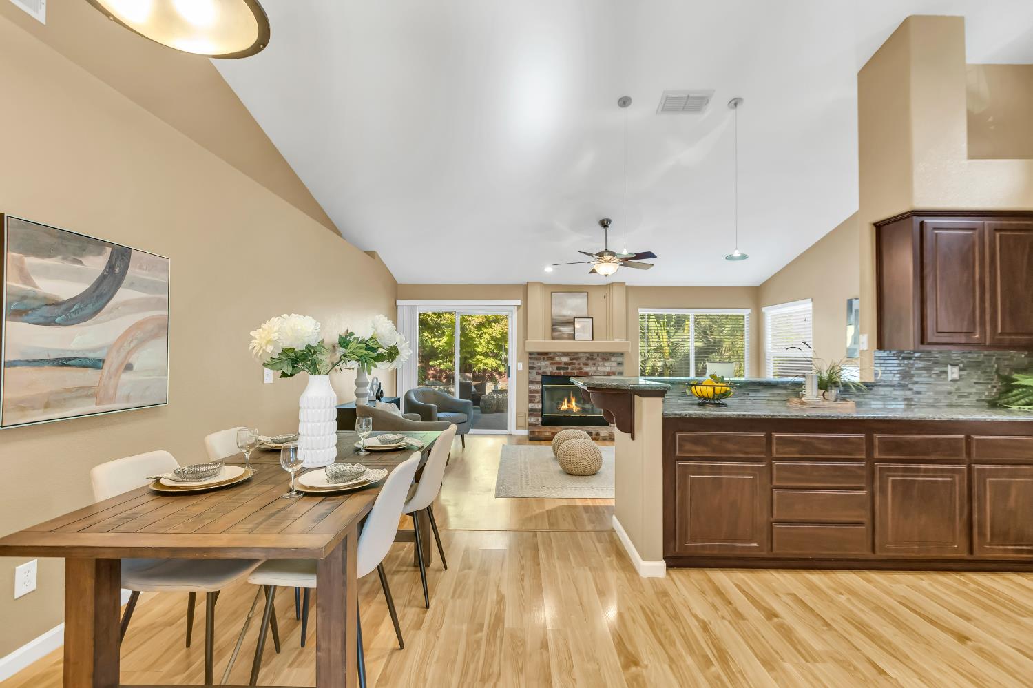8046 Golden Vista Way