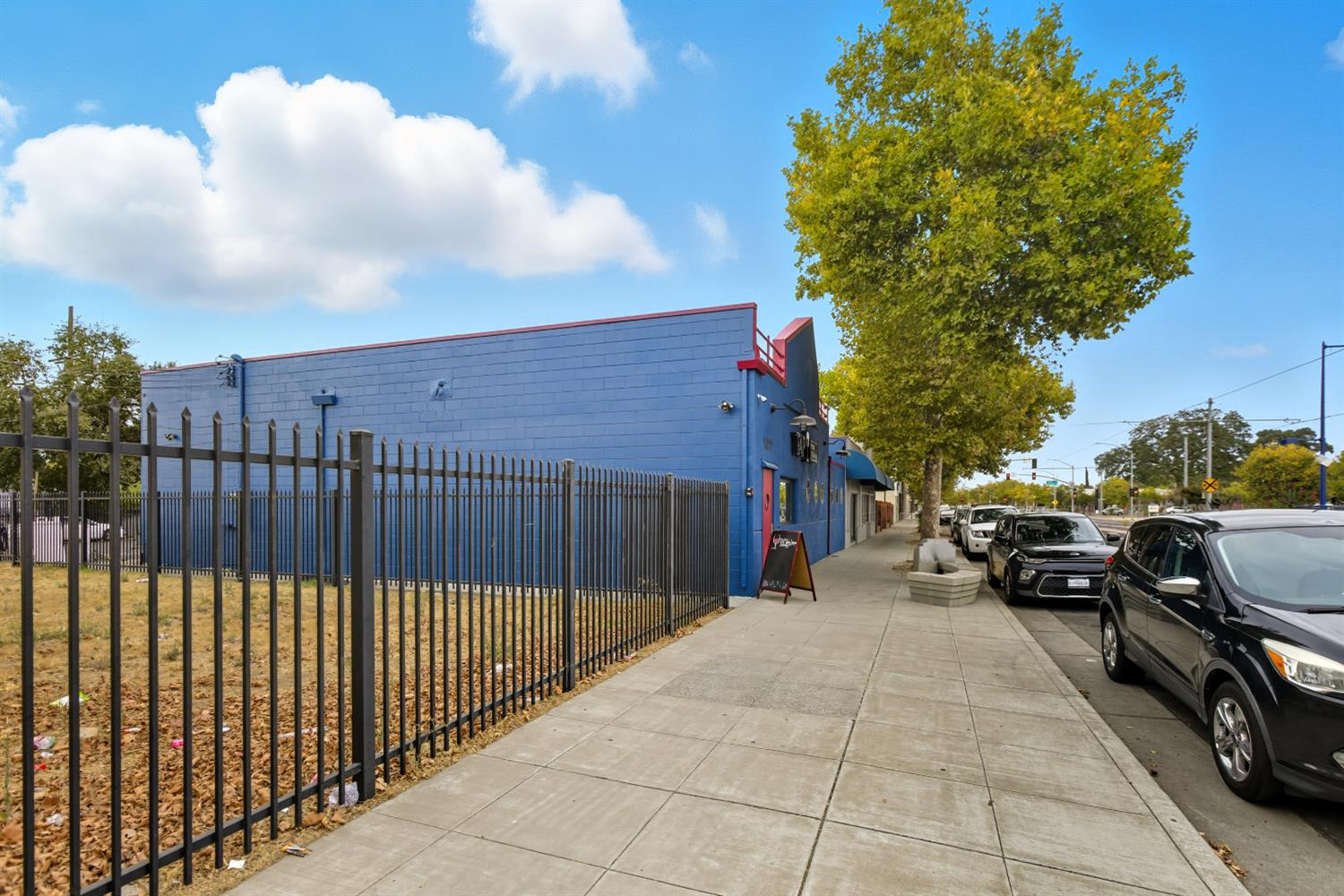 1011 Del Paso Boulevard