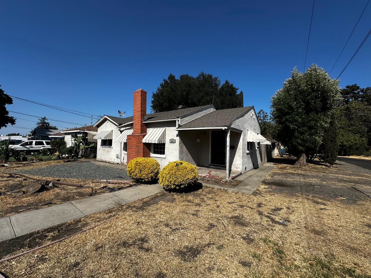 383 Cleveland Avenue