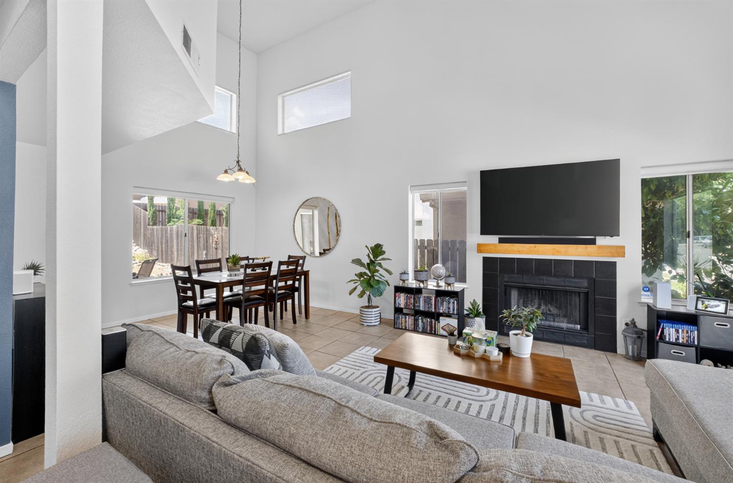 8529 Giverny Circle