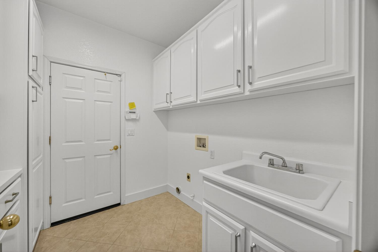 5115 Whisper Oaks Lane