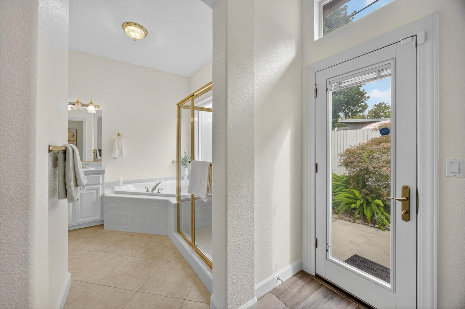 5115 Whisper Oaks Lane