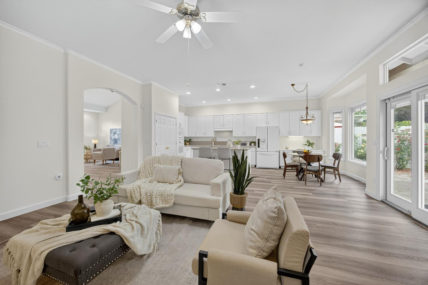 5115 Whisper Oaks Lane