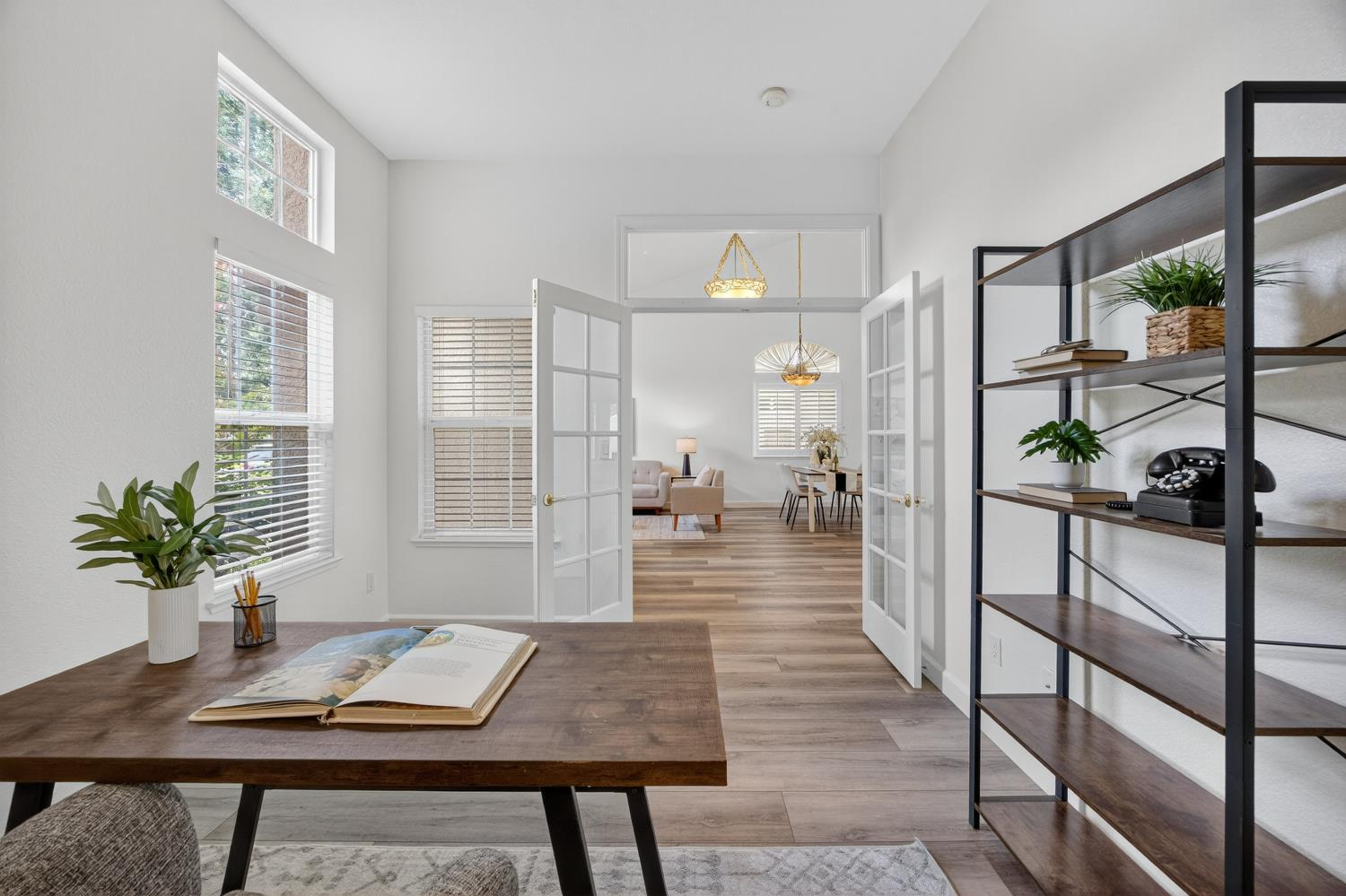 5115 Whisper Oaks Lane