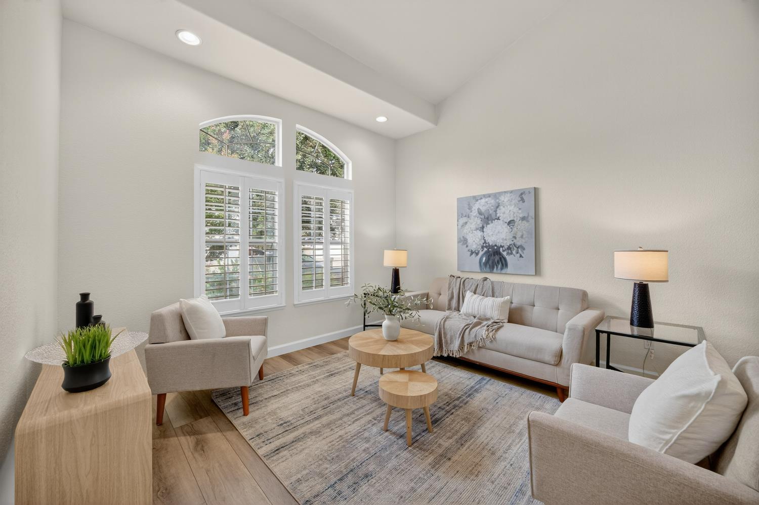 5115 Whisper Oaks Lane