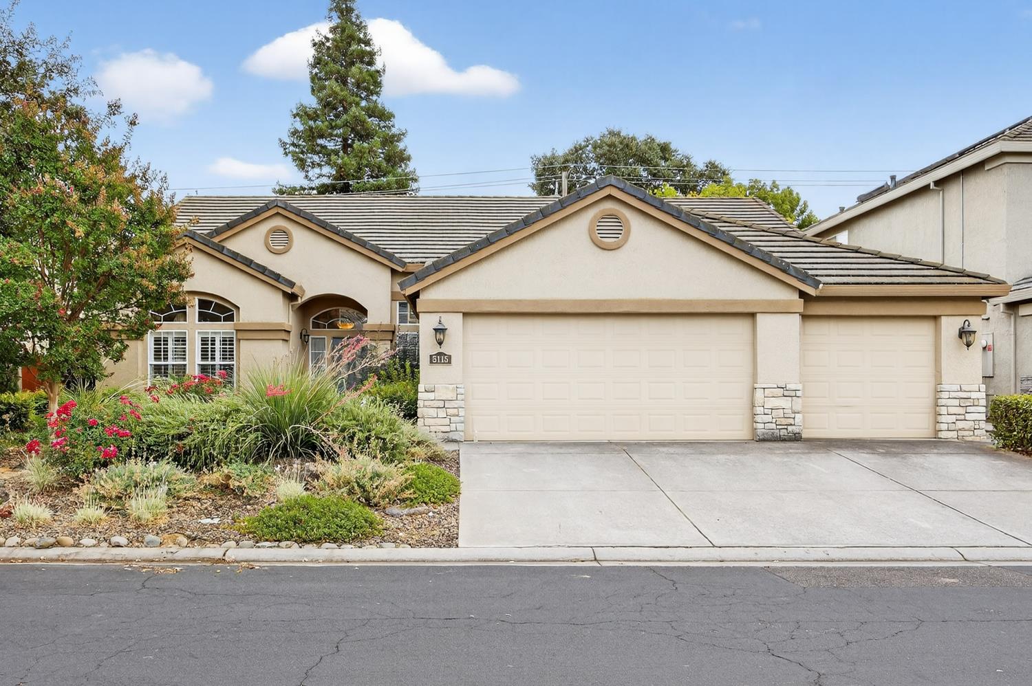 5115 Whisper Oaks Lane