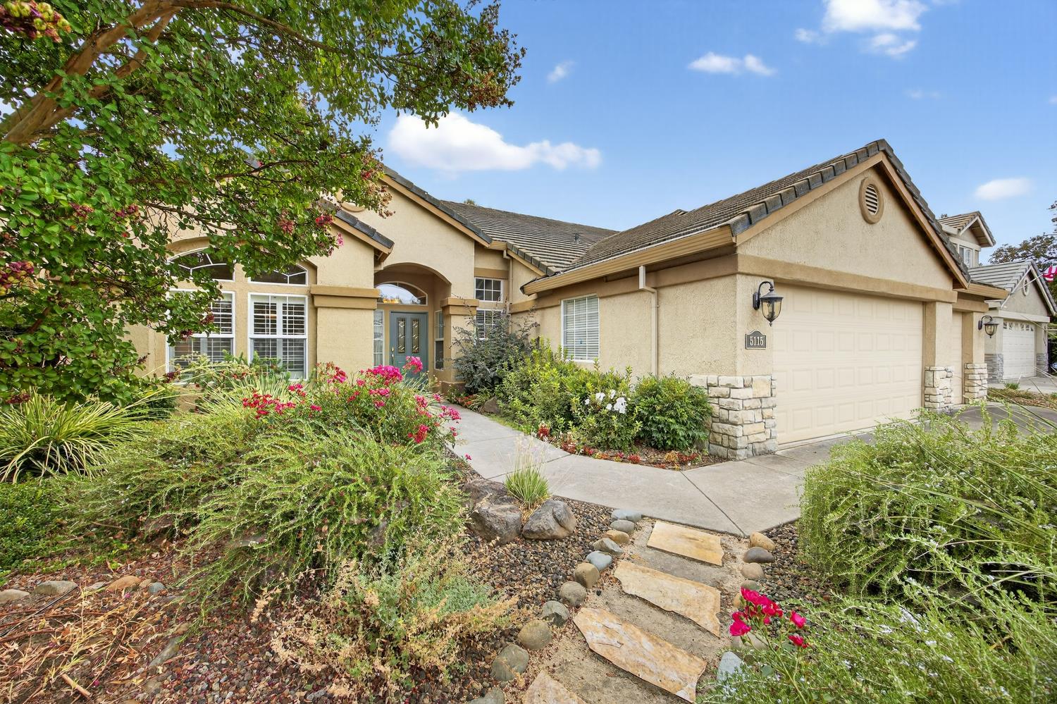 5115 Whisper Oaks Lane