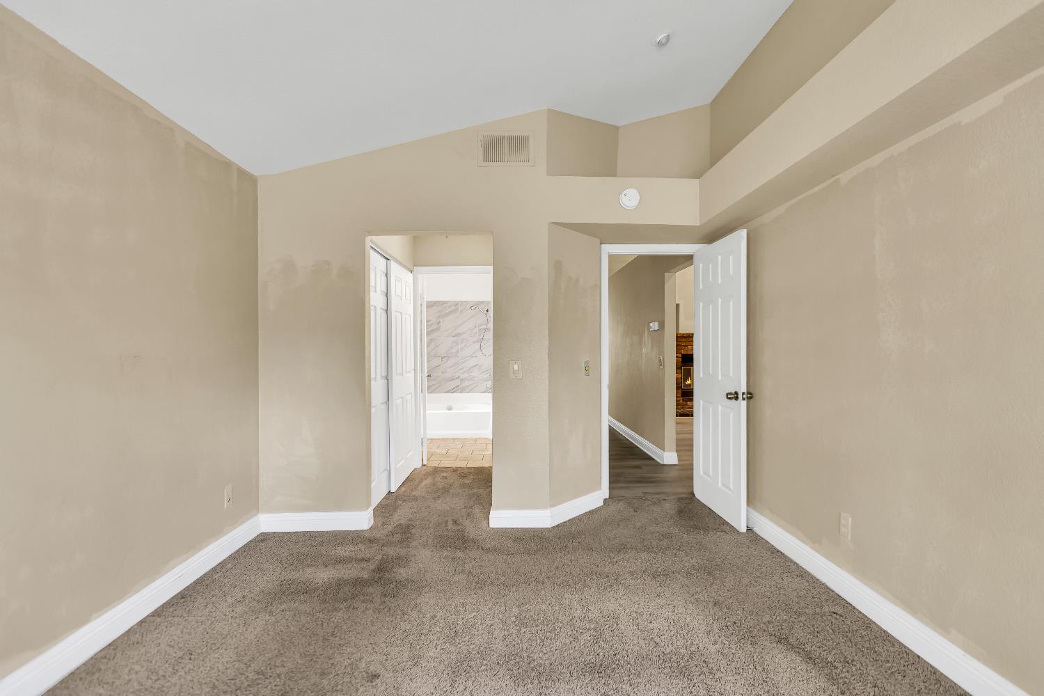 8401 Sunblaze Way