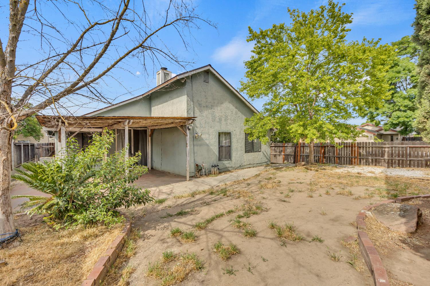8401 Sunblaze Way