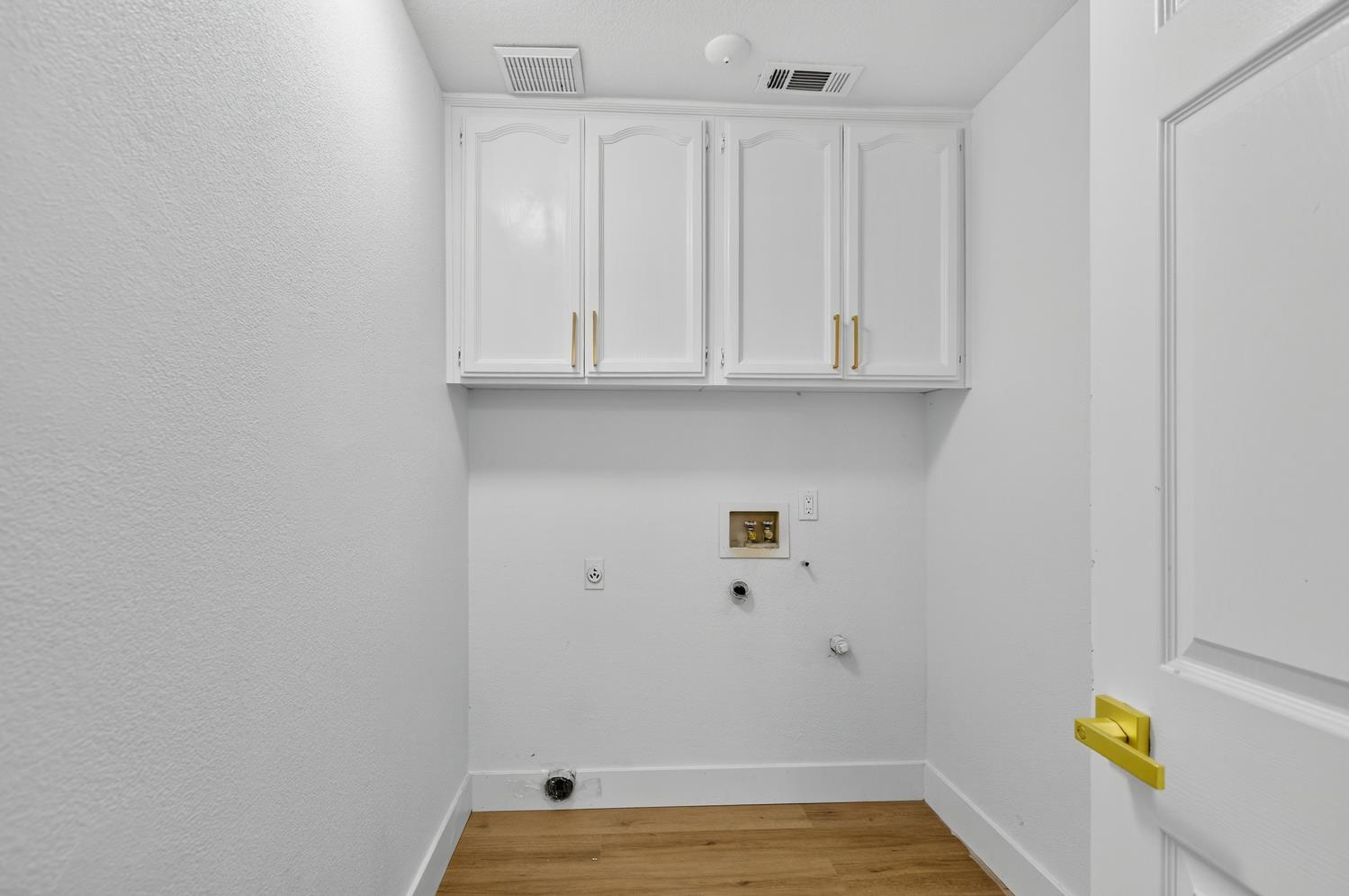 805 W Lincoln Avenue