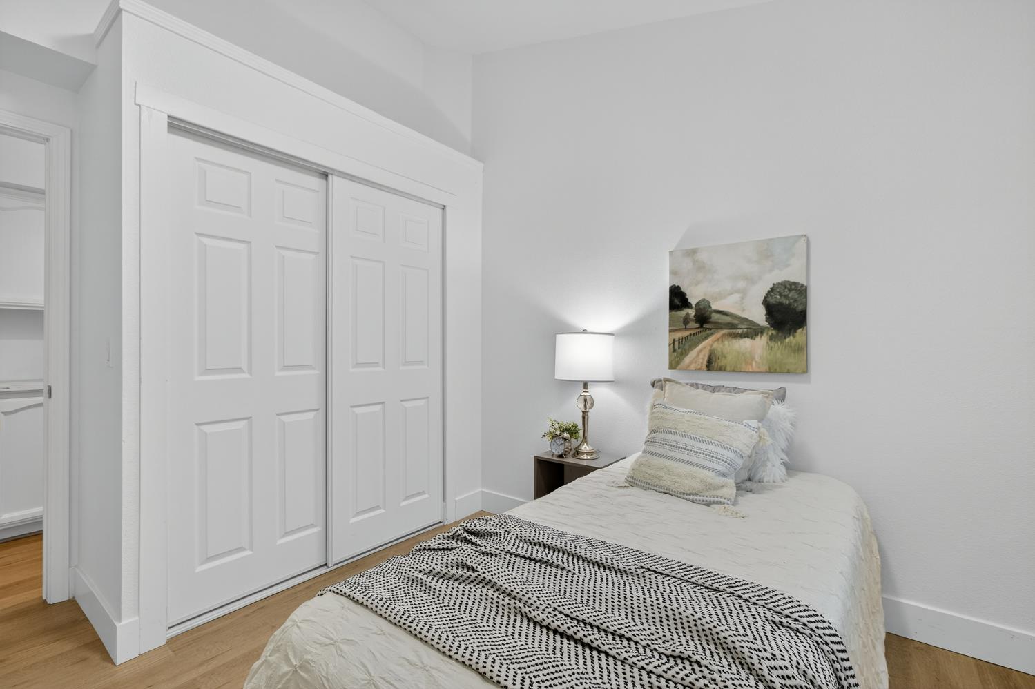 805 W Lincoln Avenue