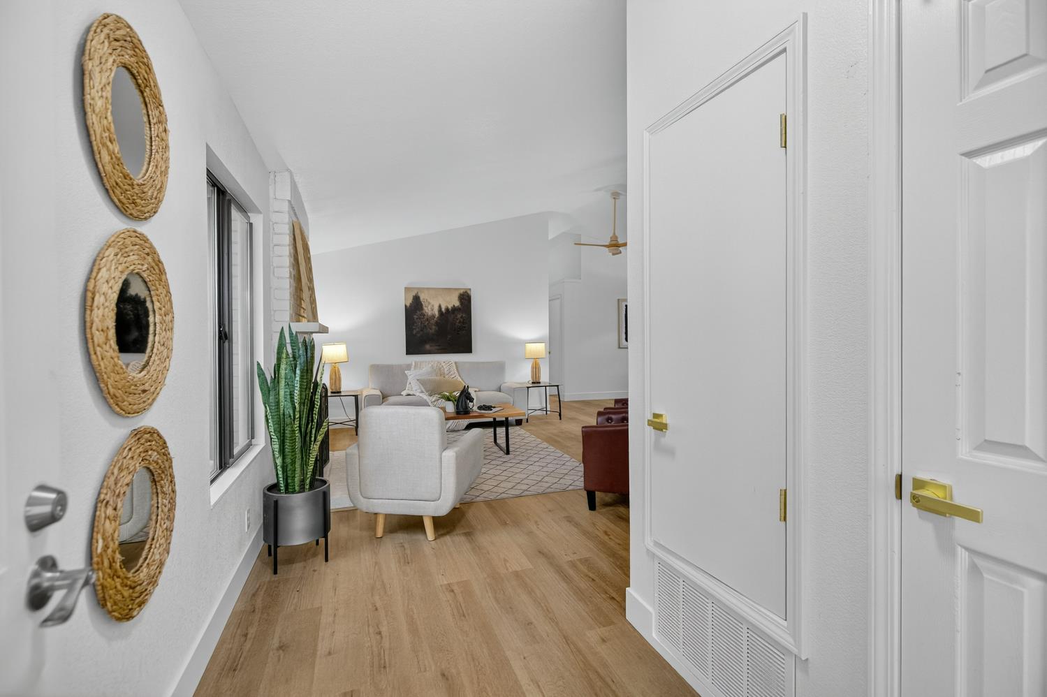 805 W Lincoln Avenue