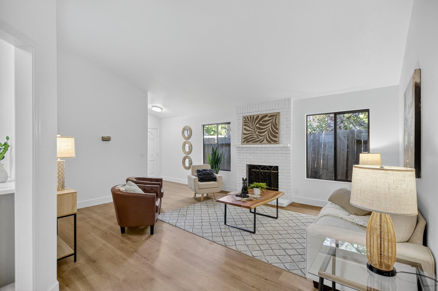 805 W Lincoln Avenue