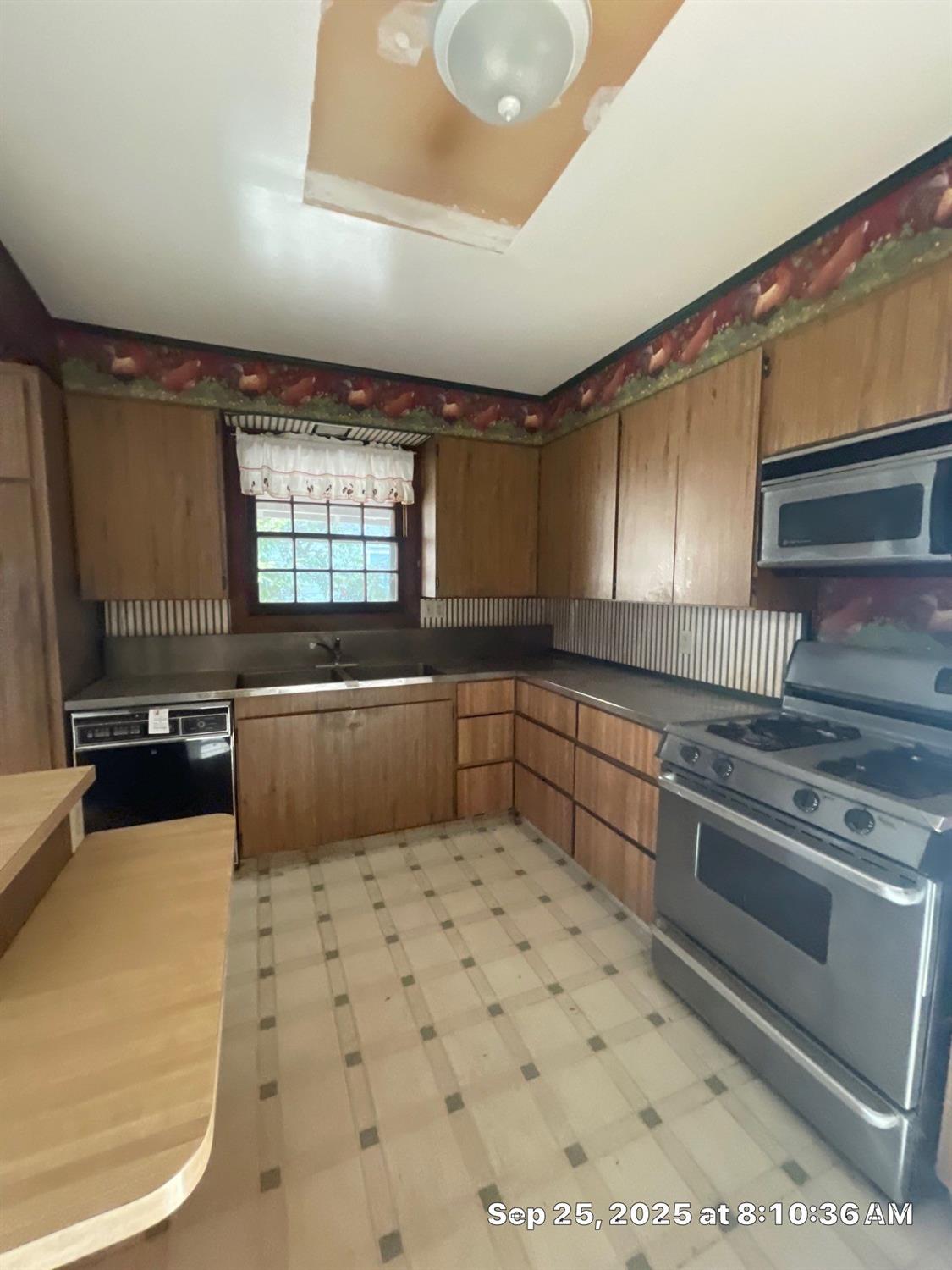 151 S Murdock Avenue