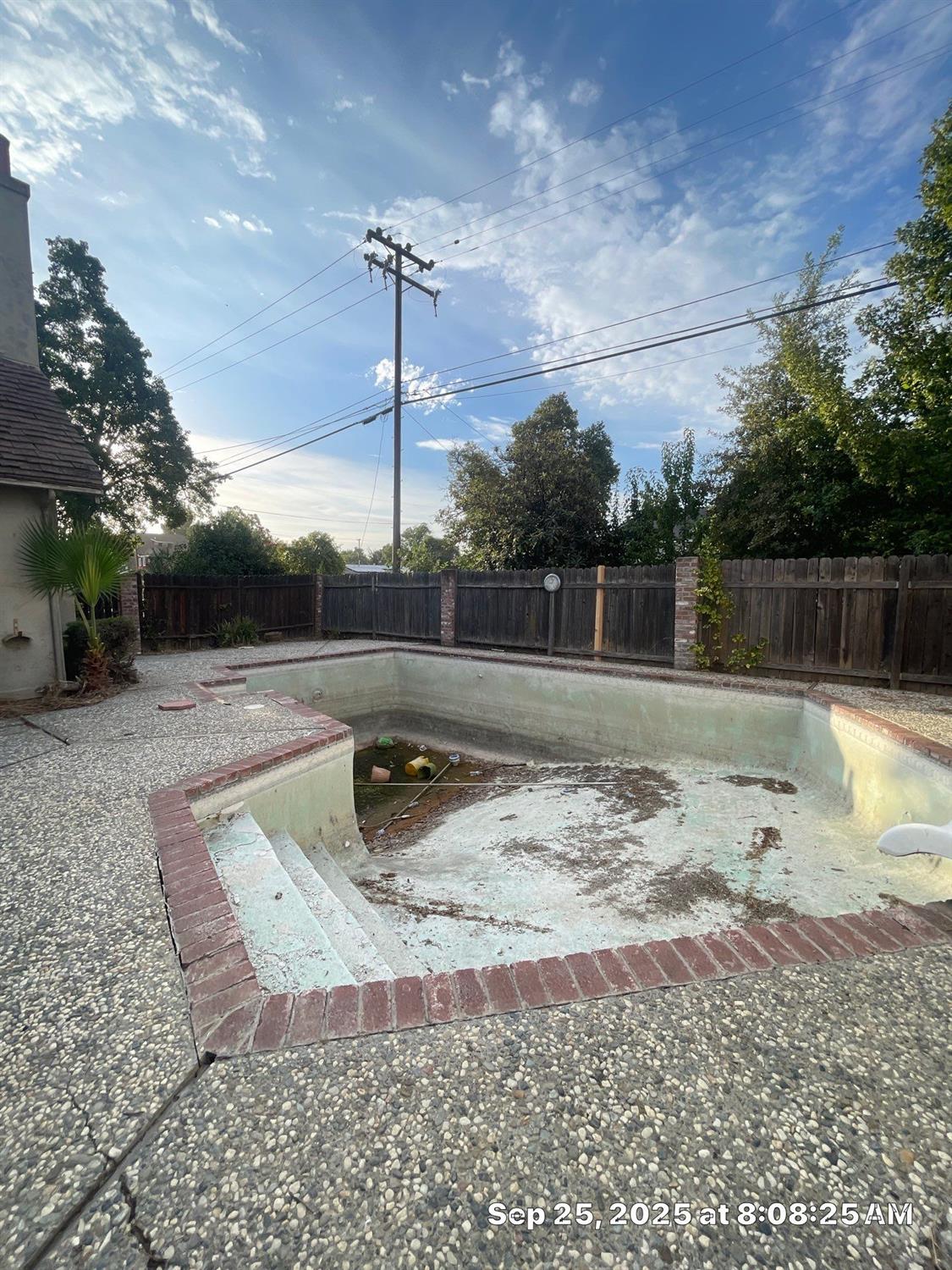 151 S Murdock Avenue