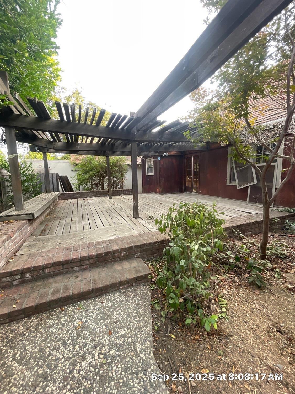 151 S Murdock Avenue