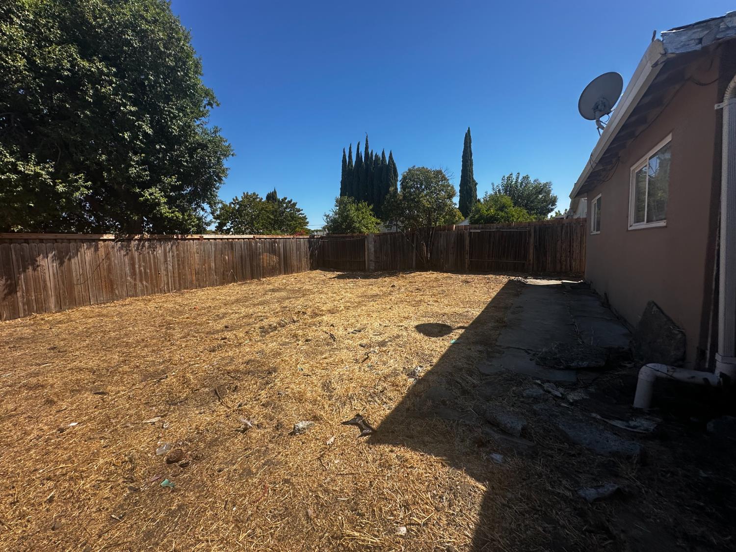 48 W Leland Road