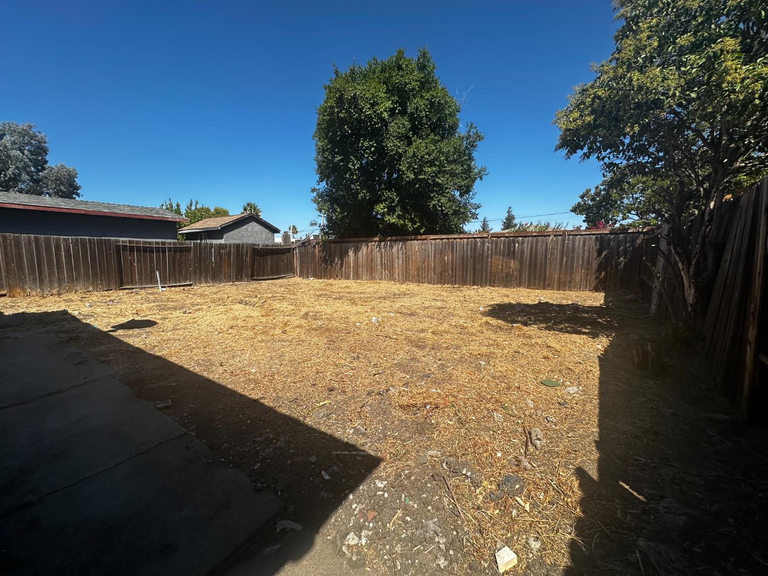 48 W Leland Road