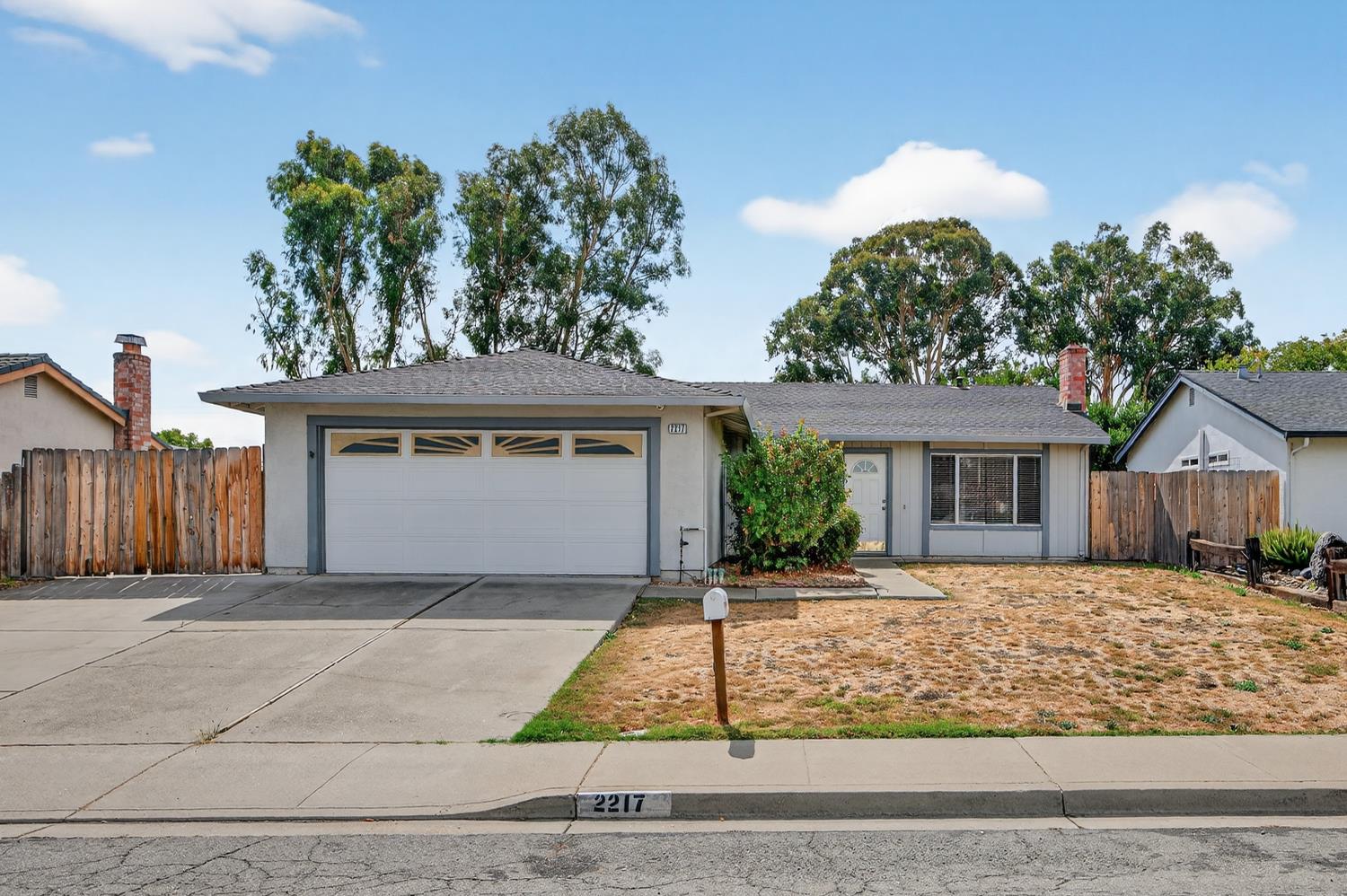 2217 Hamlin Drive