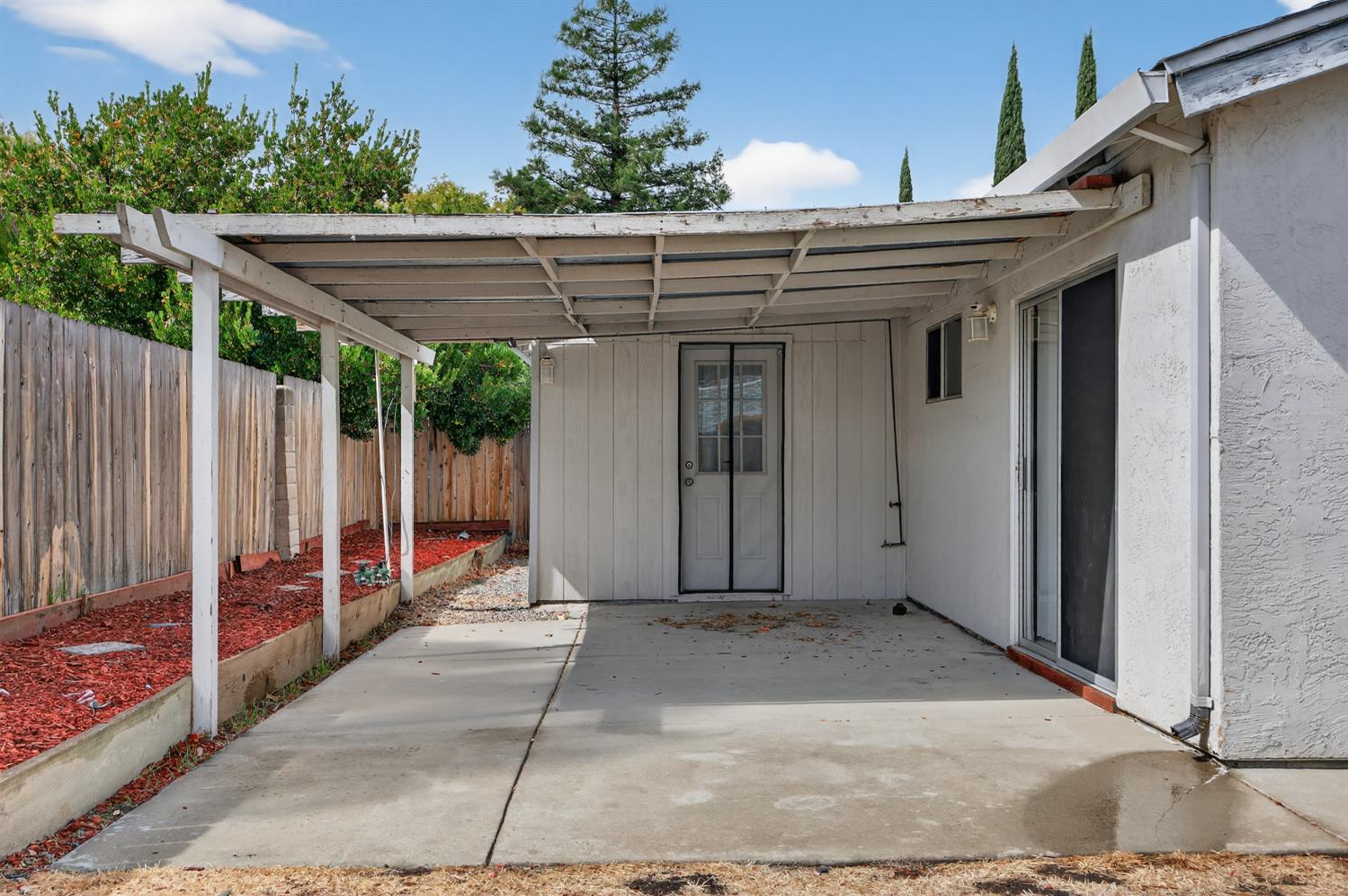 2217 Hamlin Drive