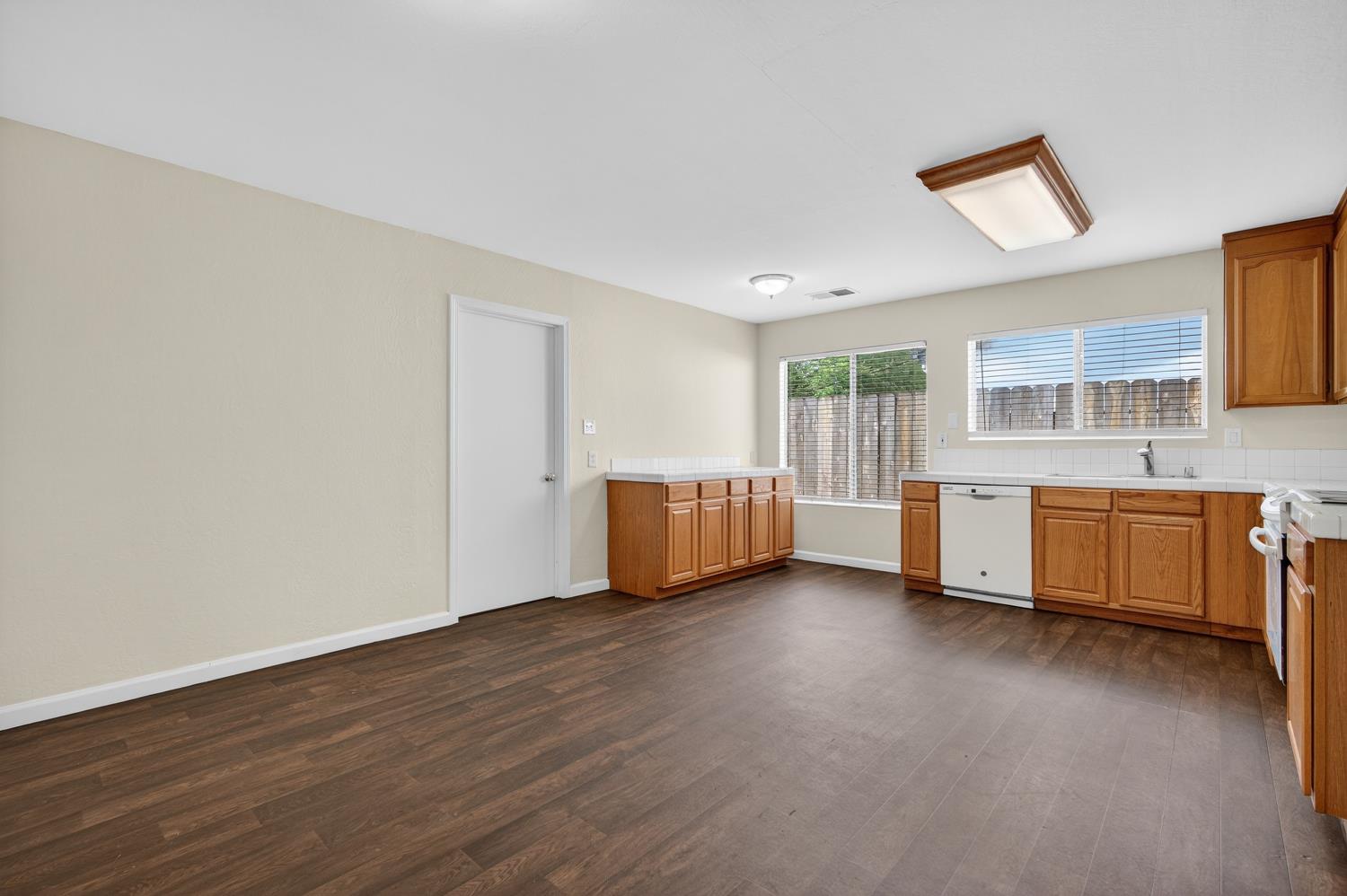2217 Hamlin Drive