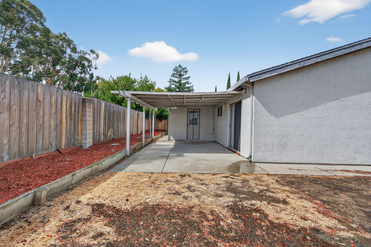 2217 Hamlin Drive