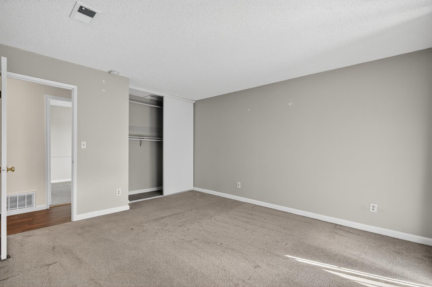2217 Hamlin Drive