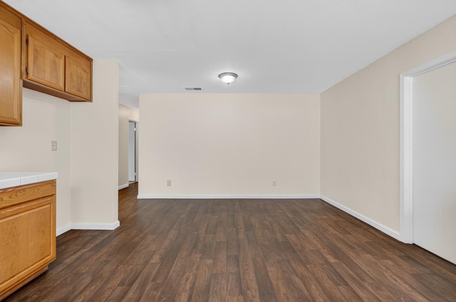 2217 Hamlin Drive