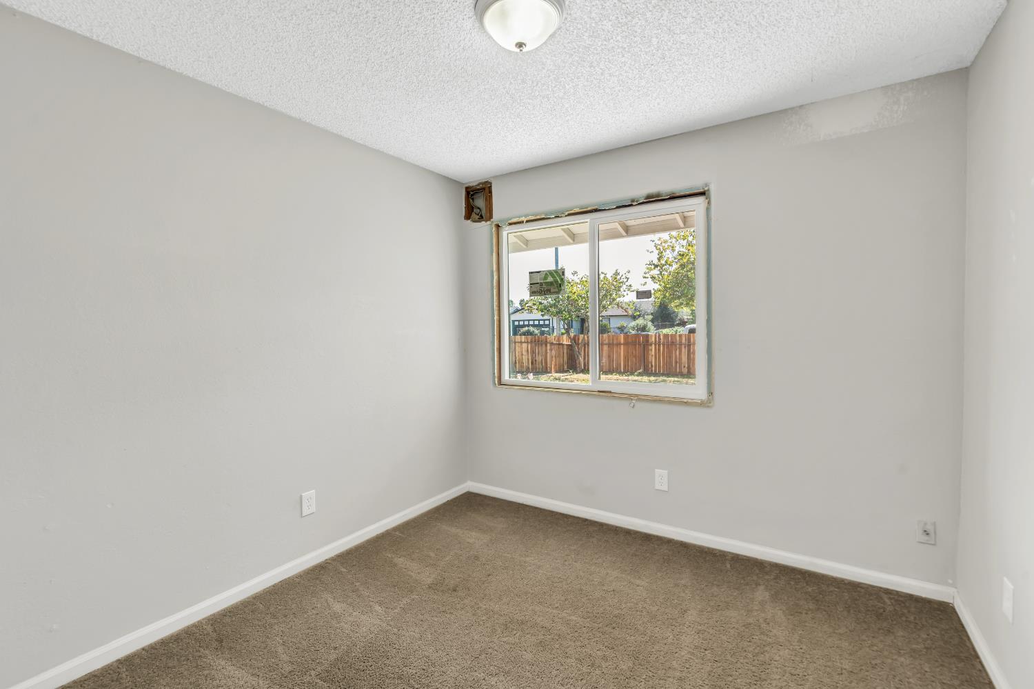 1539 Karen Way