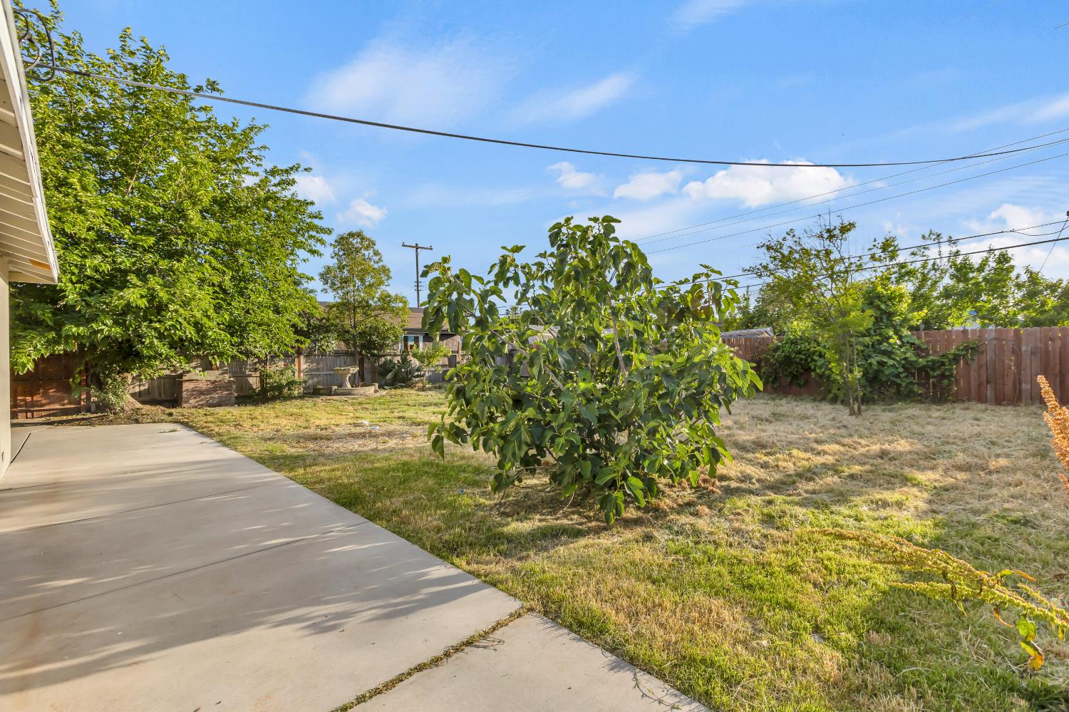 7682 Detroit Boulevard