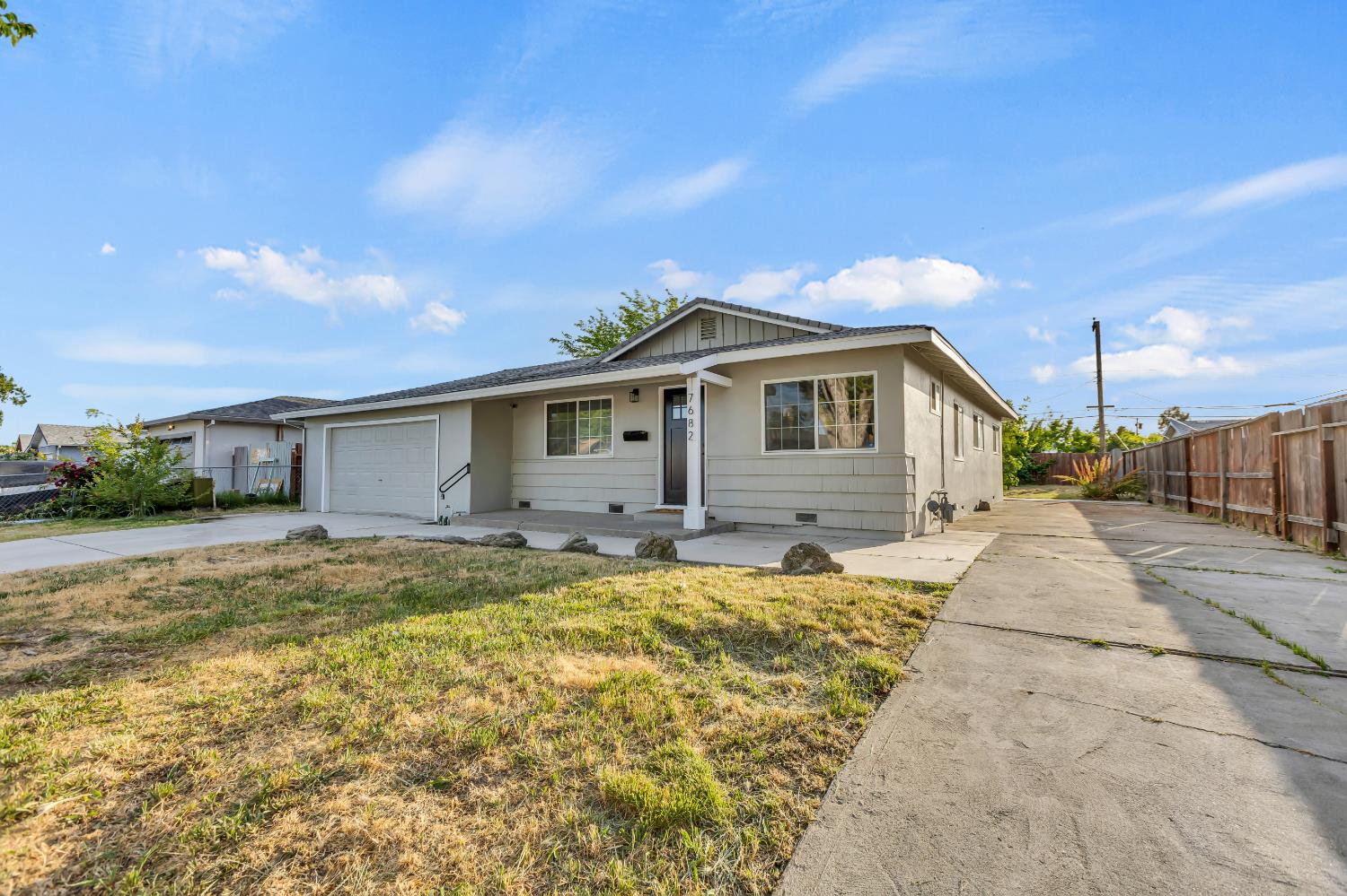 7682 Detroit Boulevard