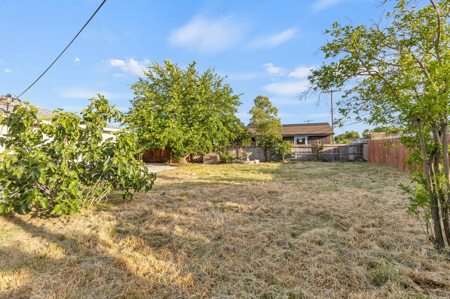 7682 Detroit Boulevard