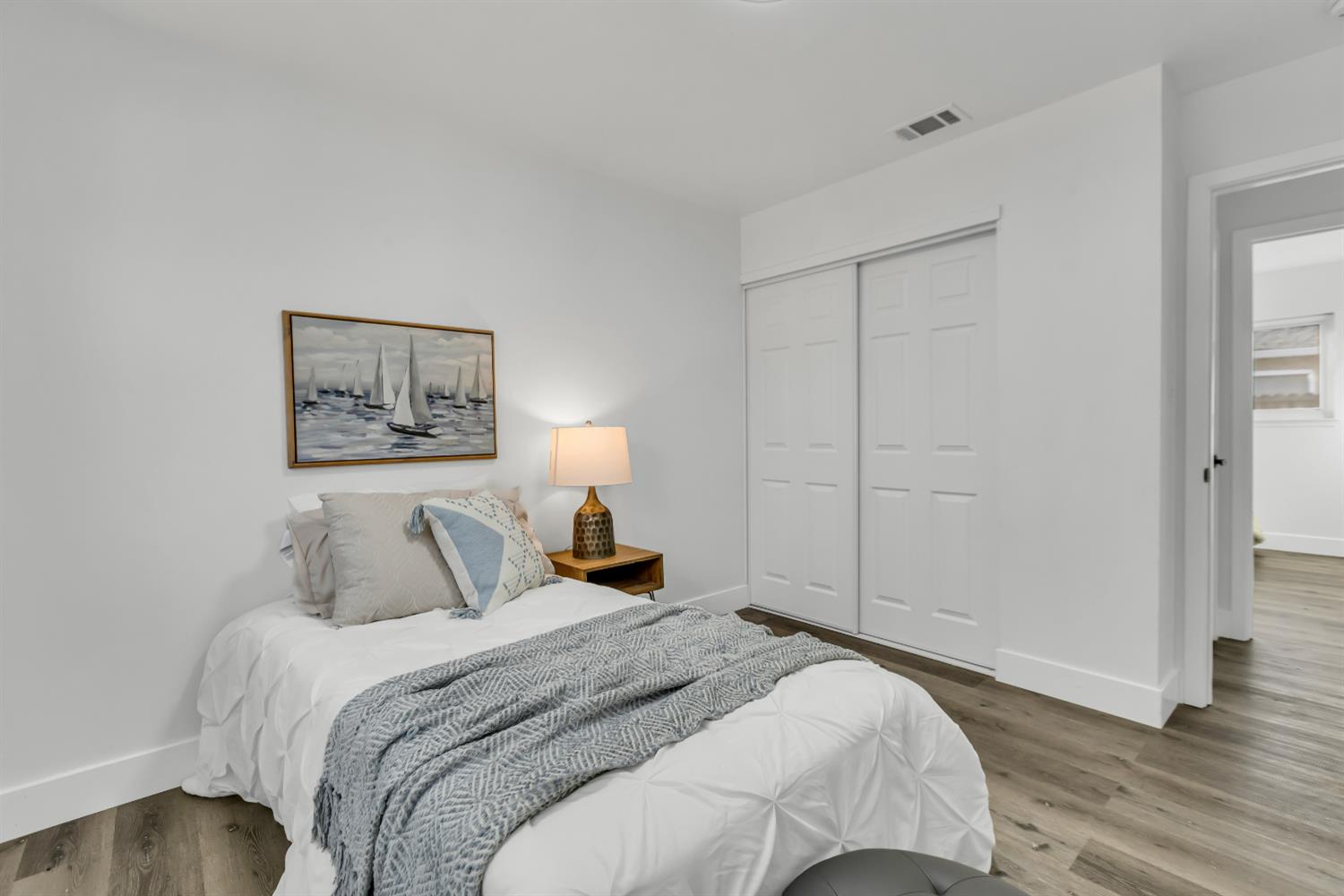 7682 Detroit Boulevard