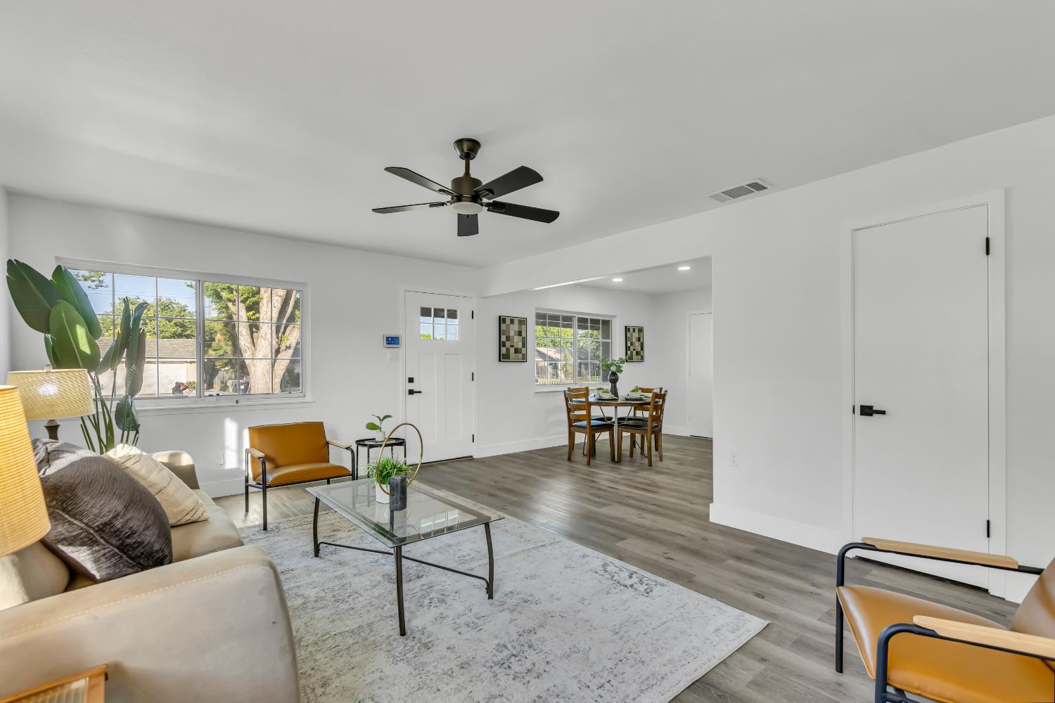 7682 Detroit Boulevard