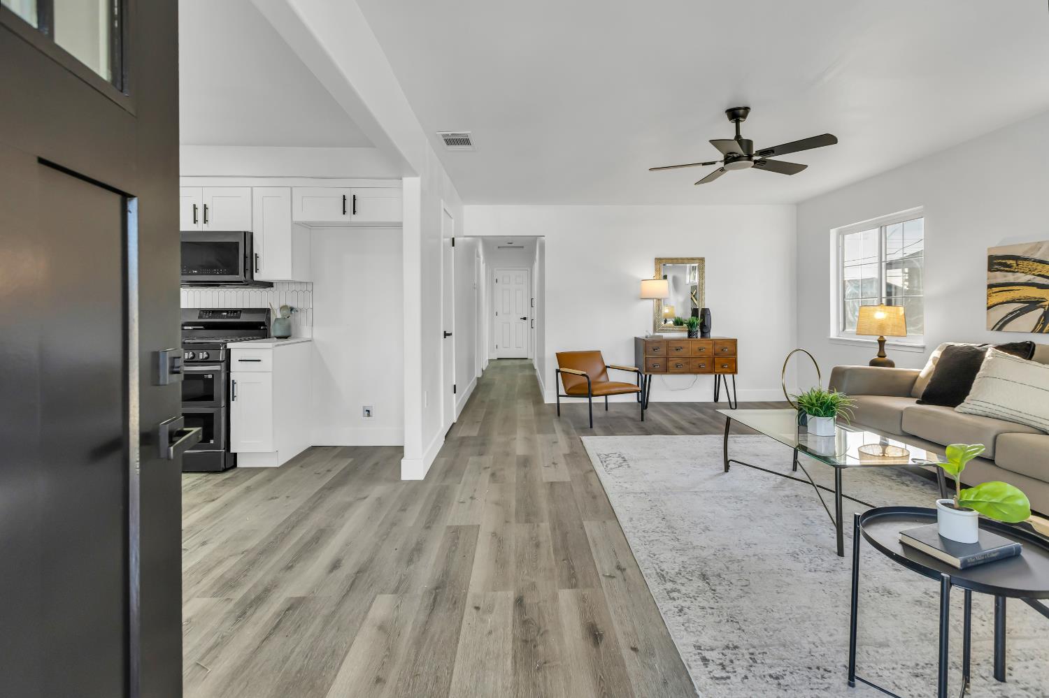 7682 Detroit Boulevard