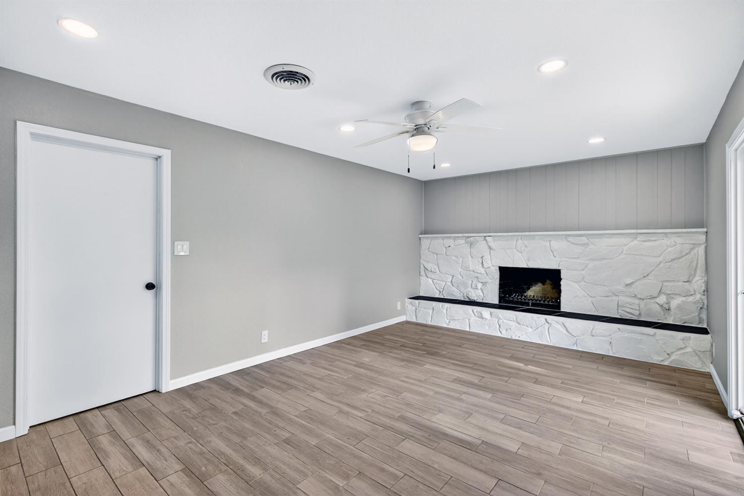 10048 El Chorlito Drive