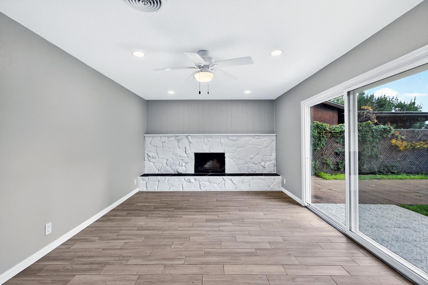 10048 El Chorlito Drive