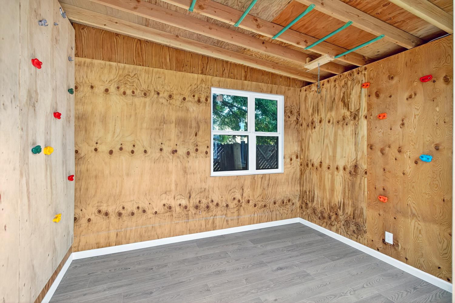 10048 El Chorlito Drive