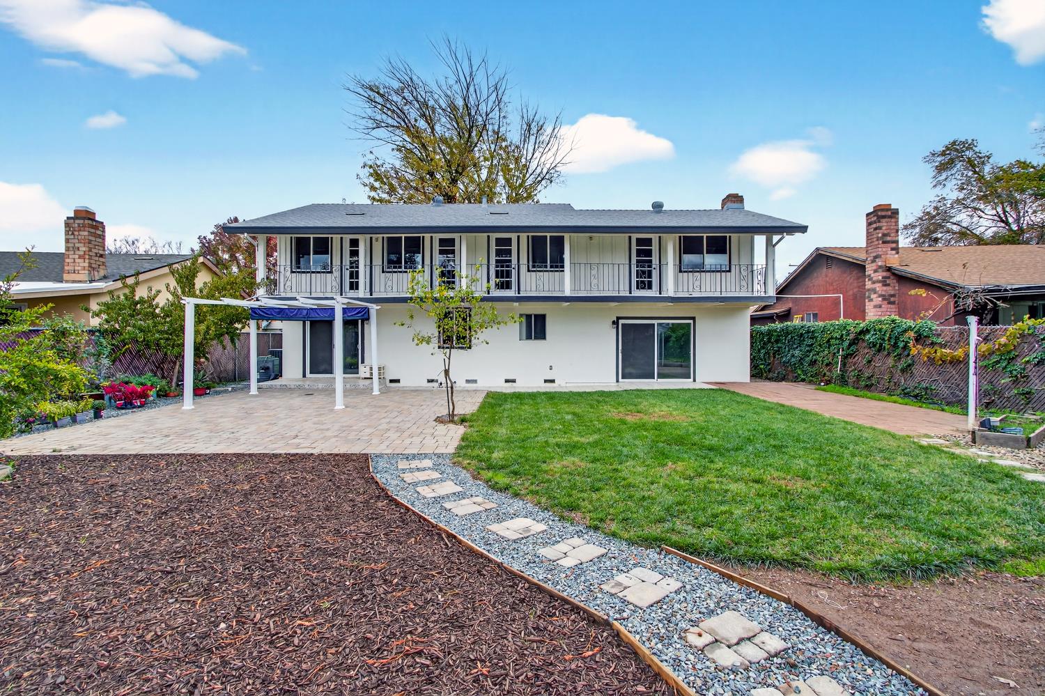 10048 El Chorlito Drive