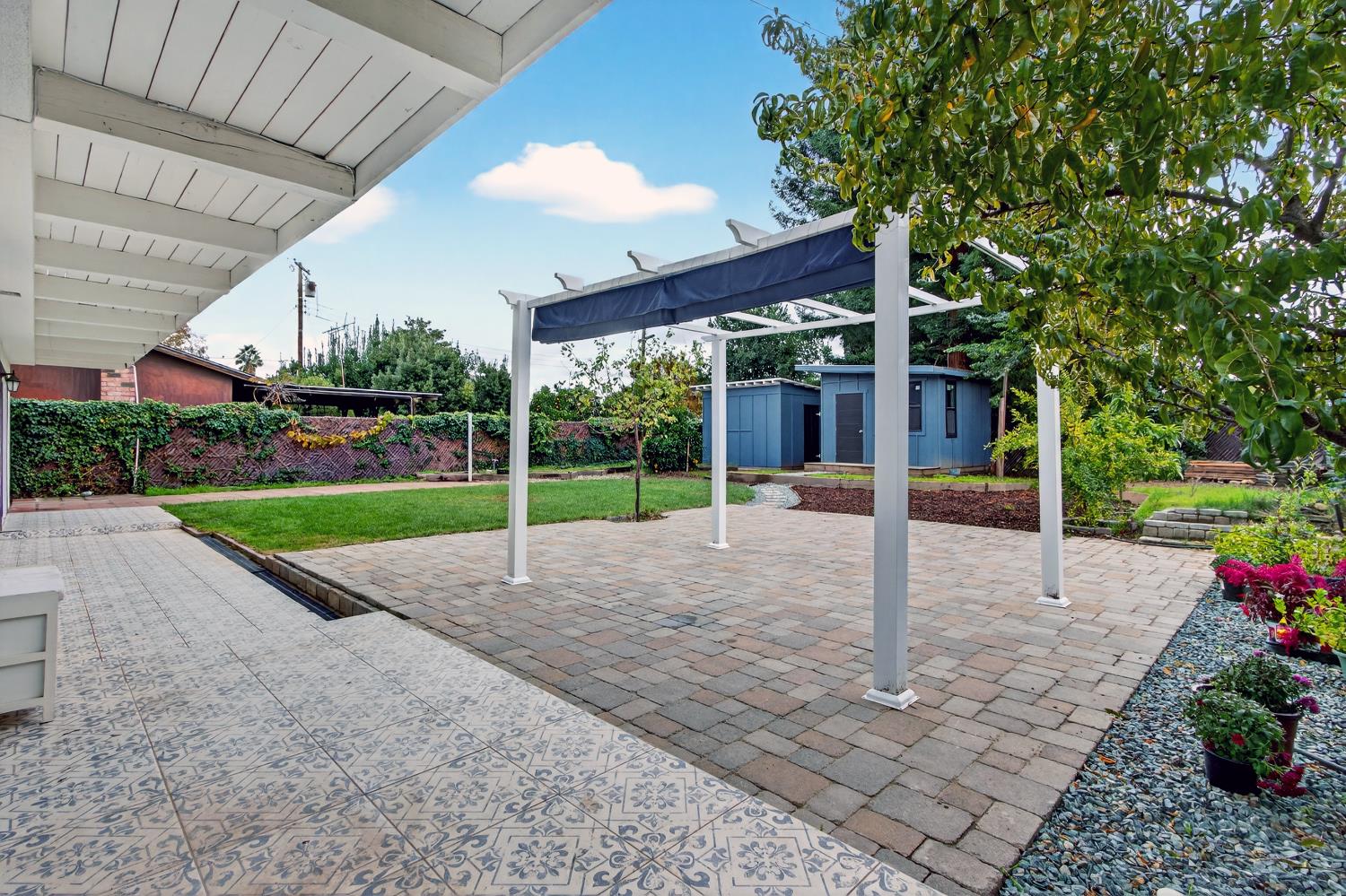 10048 El Chorlito Drive