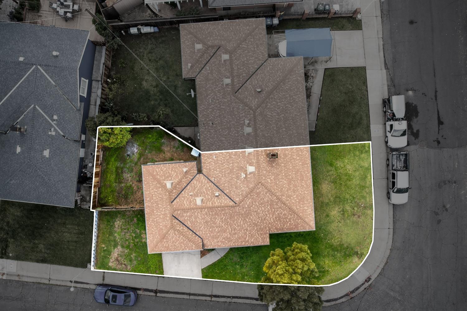 5220 Pomegranate Avenue