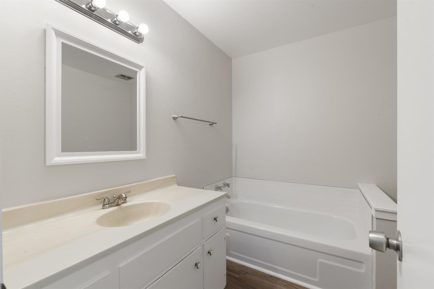 3238 Sacramento Drive