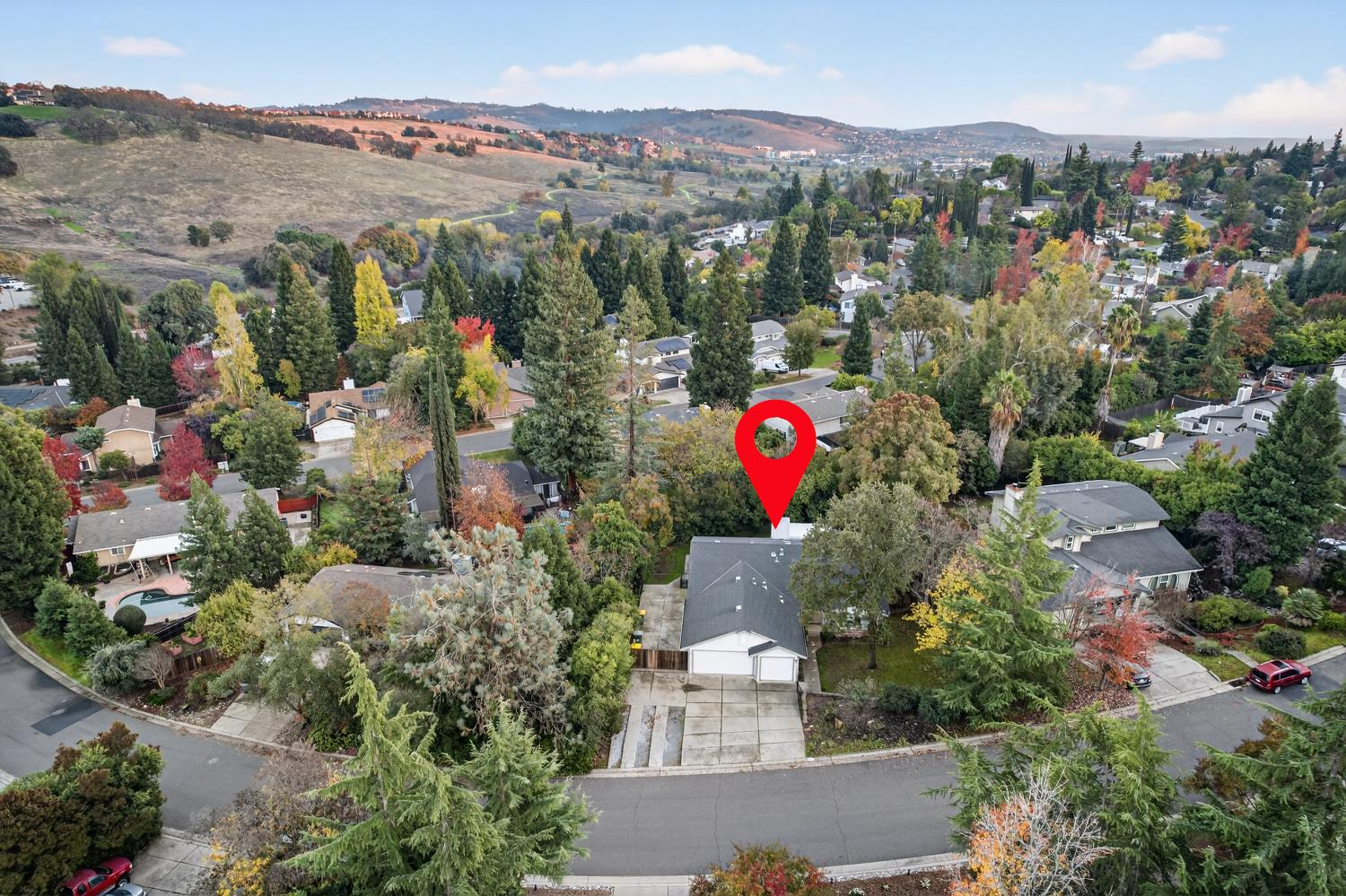 825 Mount Ranier Way