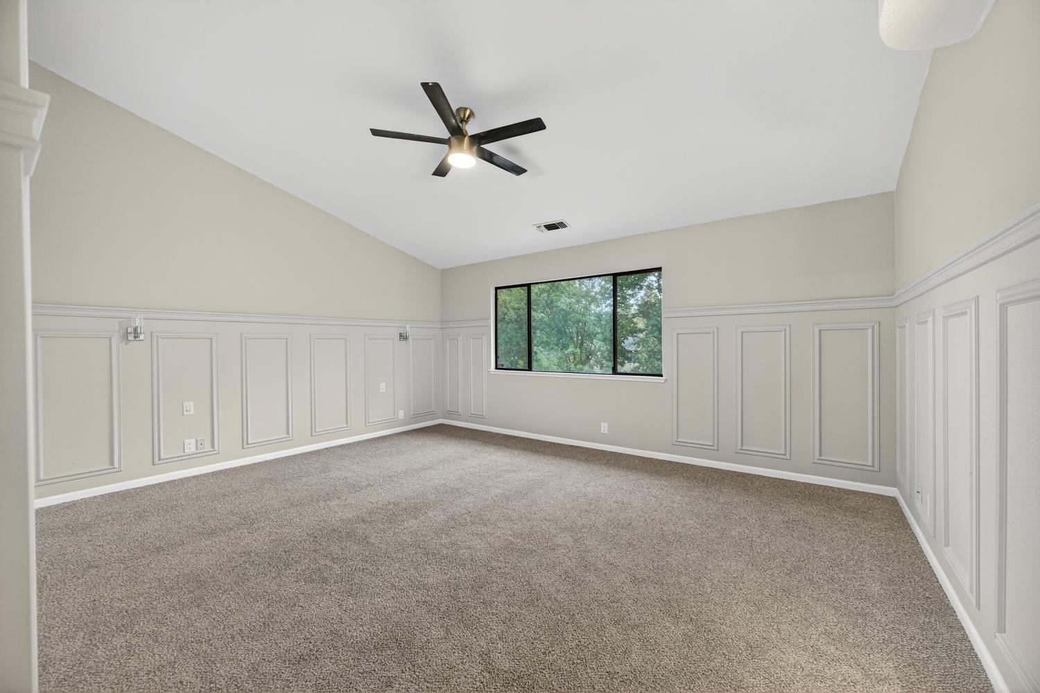 825 Mount Ranier Way