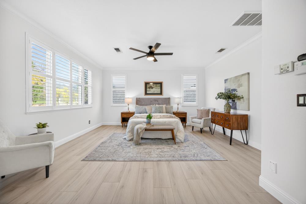 712 Mount Errigal Place