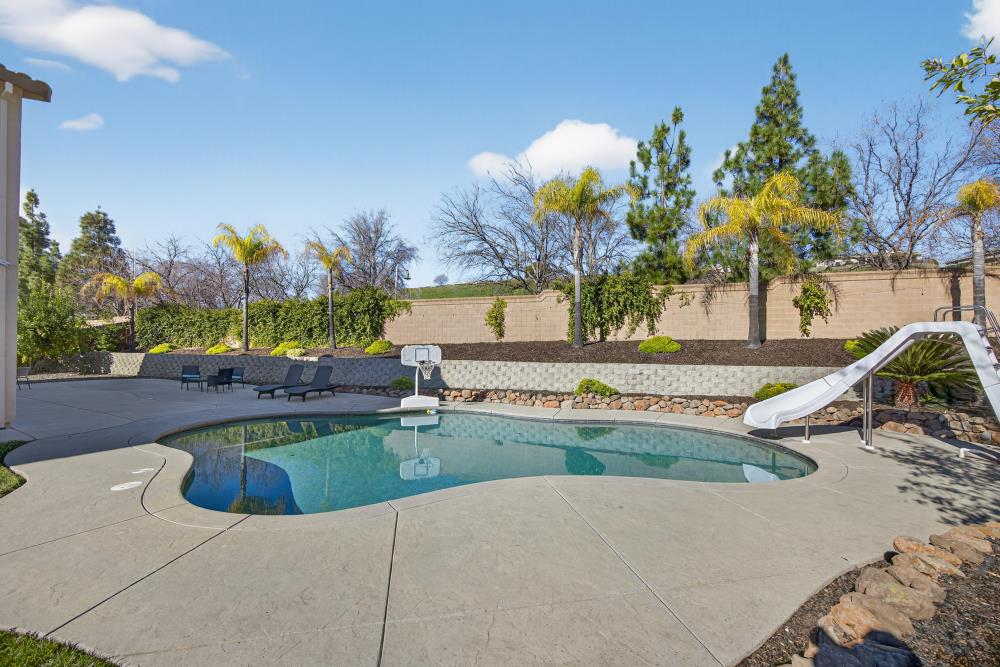 712 Mount Errigal Place