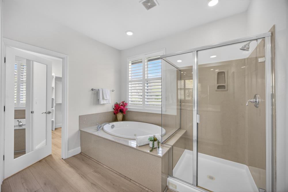 712 Mount Errigal Place