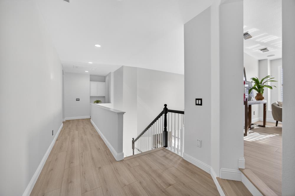 712 Mount Errigal Place